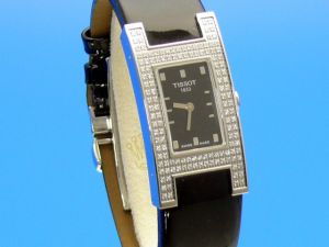 TISSOT T-Trend Bellflhour Damen Komplett Brillanten