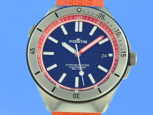 Fortis Marinemaster M-40 Black Dial