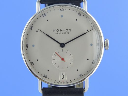 Nomos Metro 38