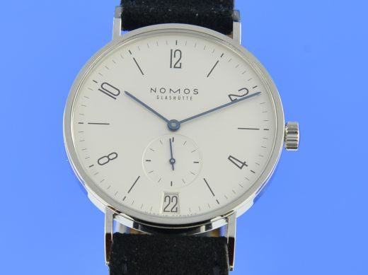Nomos Tangente 38 Datum Handaufzug