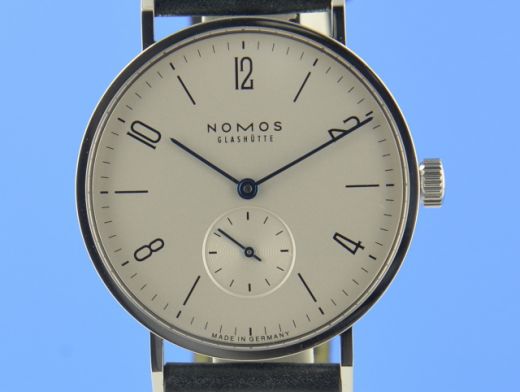 Nomos Tangente