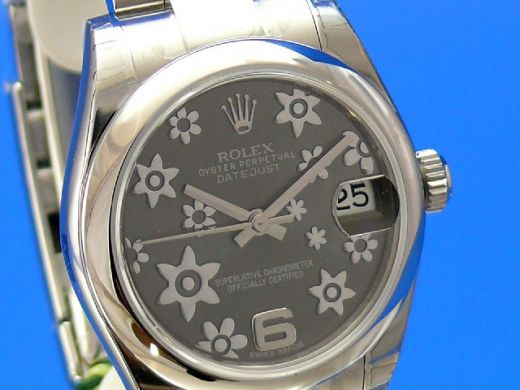 Rolex Datejust Medium aus 2014 verklebt
