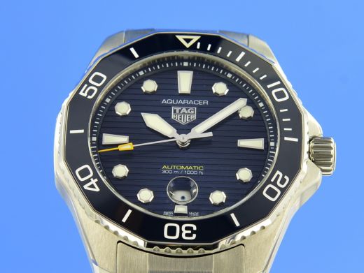 TAG Heuer Aquaracer Professional 300 Date WBP201B