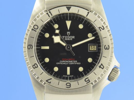 Tudor Black Bay P01