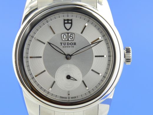 Tudor Glamour Date