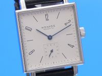 Nomos Tetra
