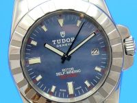 Tudor Sport Date – blaues Perlmutt-Zifferblatt