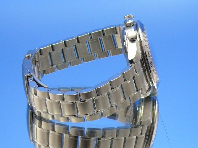 Omega Speedmaster Date Chronometer 40 mm UVP 3.000