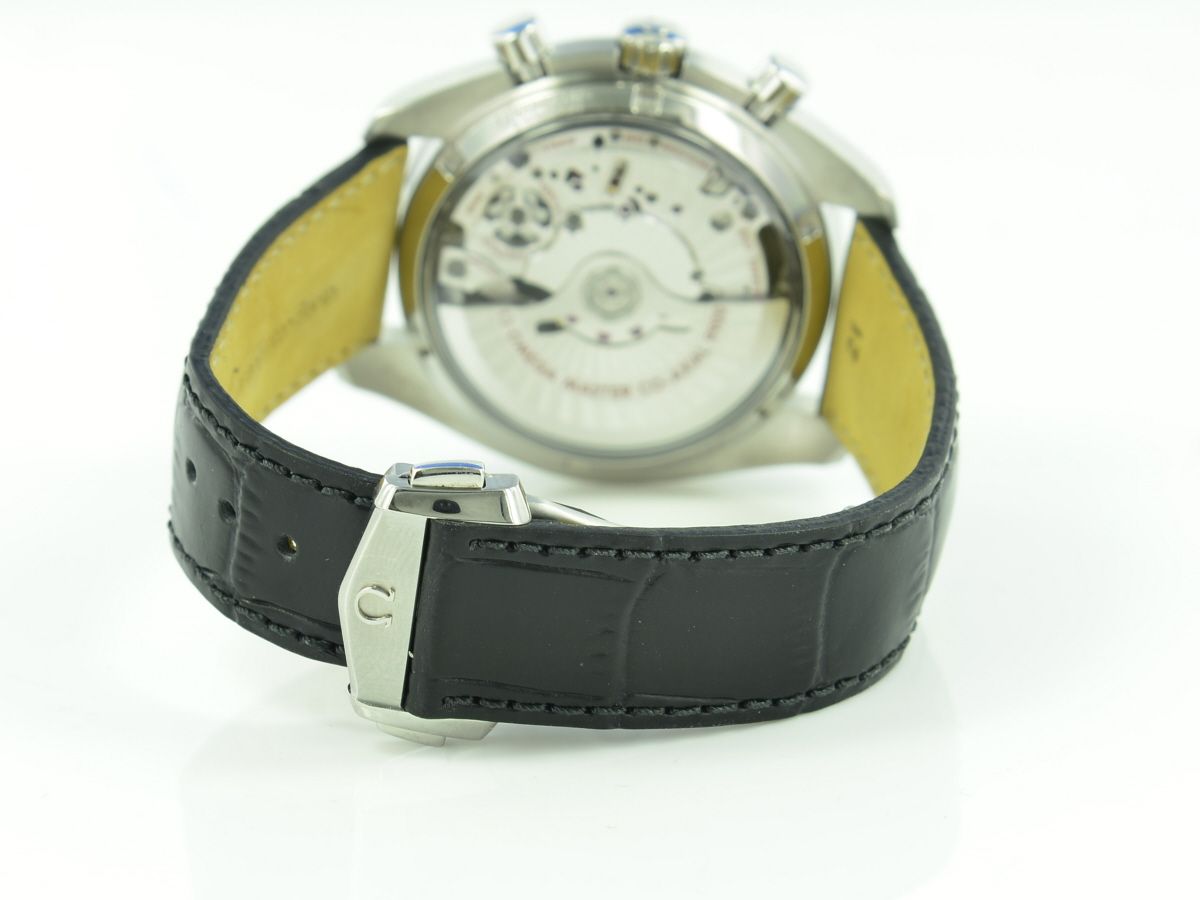 Omega Speedmaster Racing