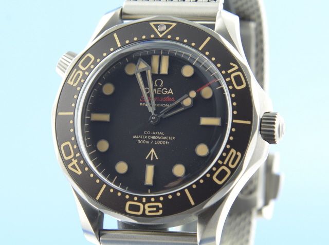 Omega Seamaster Diver 300 M 007 James Bond Edition
