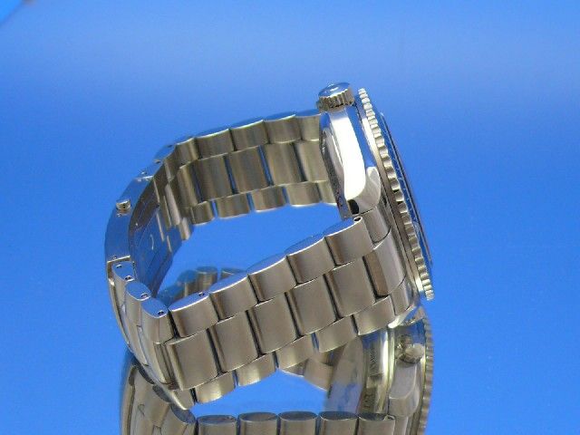 OMEGA Seamaster Planet Ocean Quantum of Solace James Bond 007