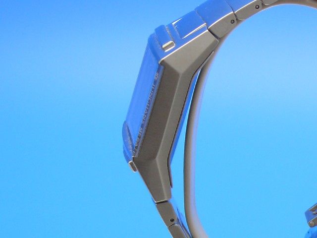 Junghans Mega 1000 Funkuhr Avantgrade