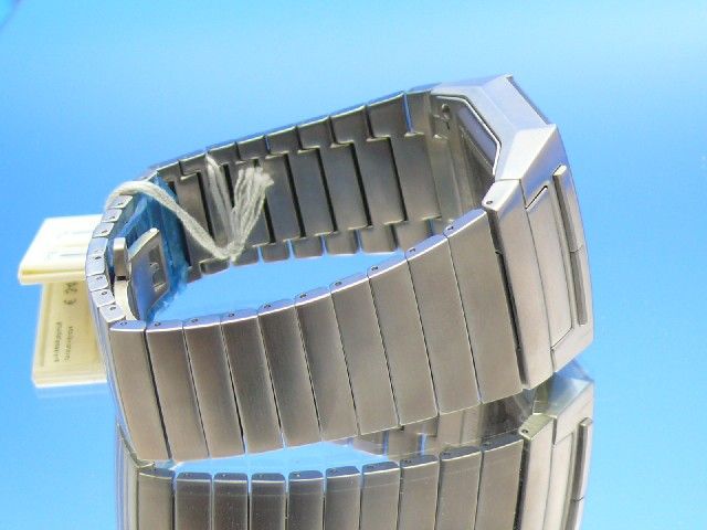 Junghans Mega 1000 Funkuhr Avantgrade