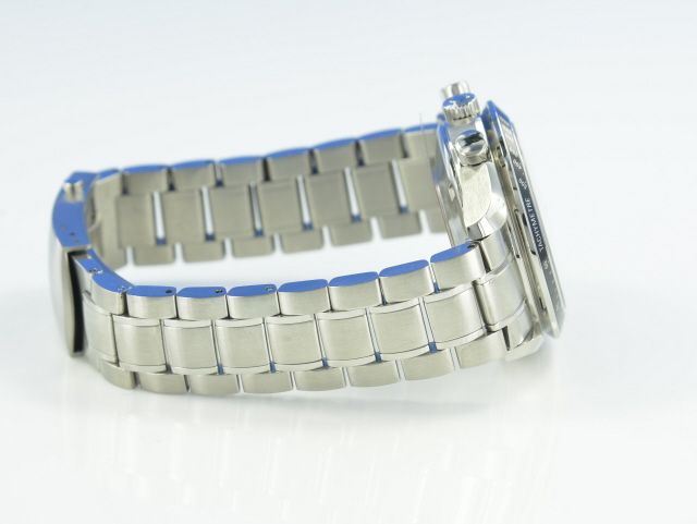 Omega Speedmaster  Date Chronograph 40 mm