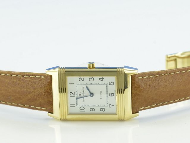 Jaeger-LeCoultre Reverso Classic Medium 18K Faltschliee