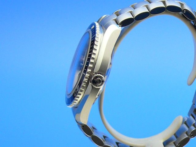 Omega Seamaster Planet Ocean aus 11/2010
