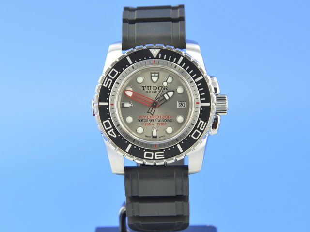 Tudor Hydronaut 1200