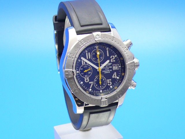 Breitling Avenger Seawolf Code Yello-Limitiertes Modell