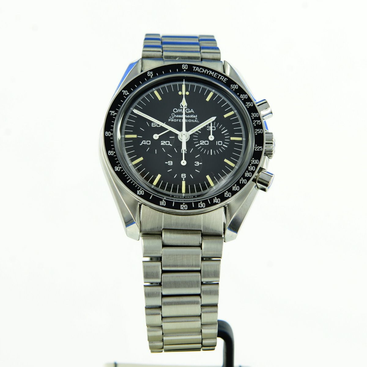 Omega Speedmaster Moonwatch 145022