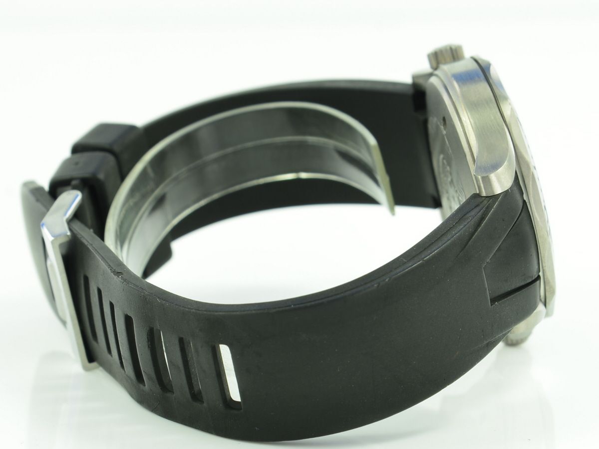 Omega Seamaster Diver 300M Titan Red Dial Seltenheit 168.1623