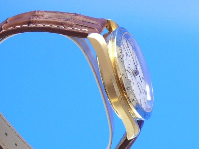 Omega Speedmaster Date Chronograph 18K/750 Gold