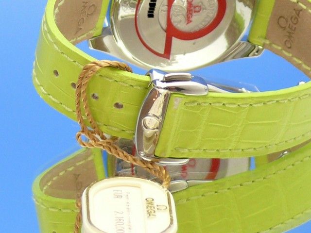 Omega Speedmaster Ladys Automatik Chronograph aus 04/2010