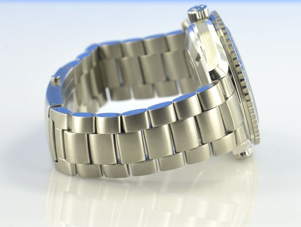 Omega Seamaster Planet Ocean Big Size 600M