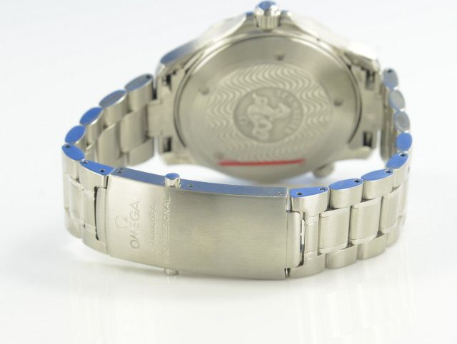 Omega Seamaster Diver 300M Blue Dial Automatik