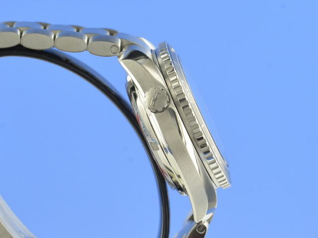 Omega Seamaster Planet Ocean 42 mm