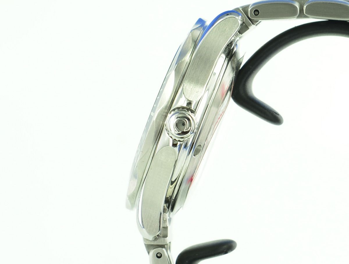 Omega Seamaster Diver 300 M Mid-Size