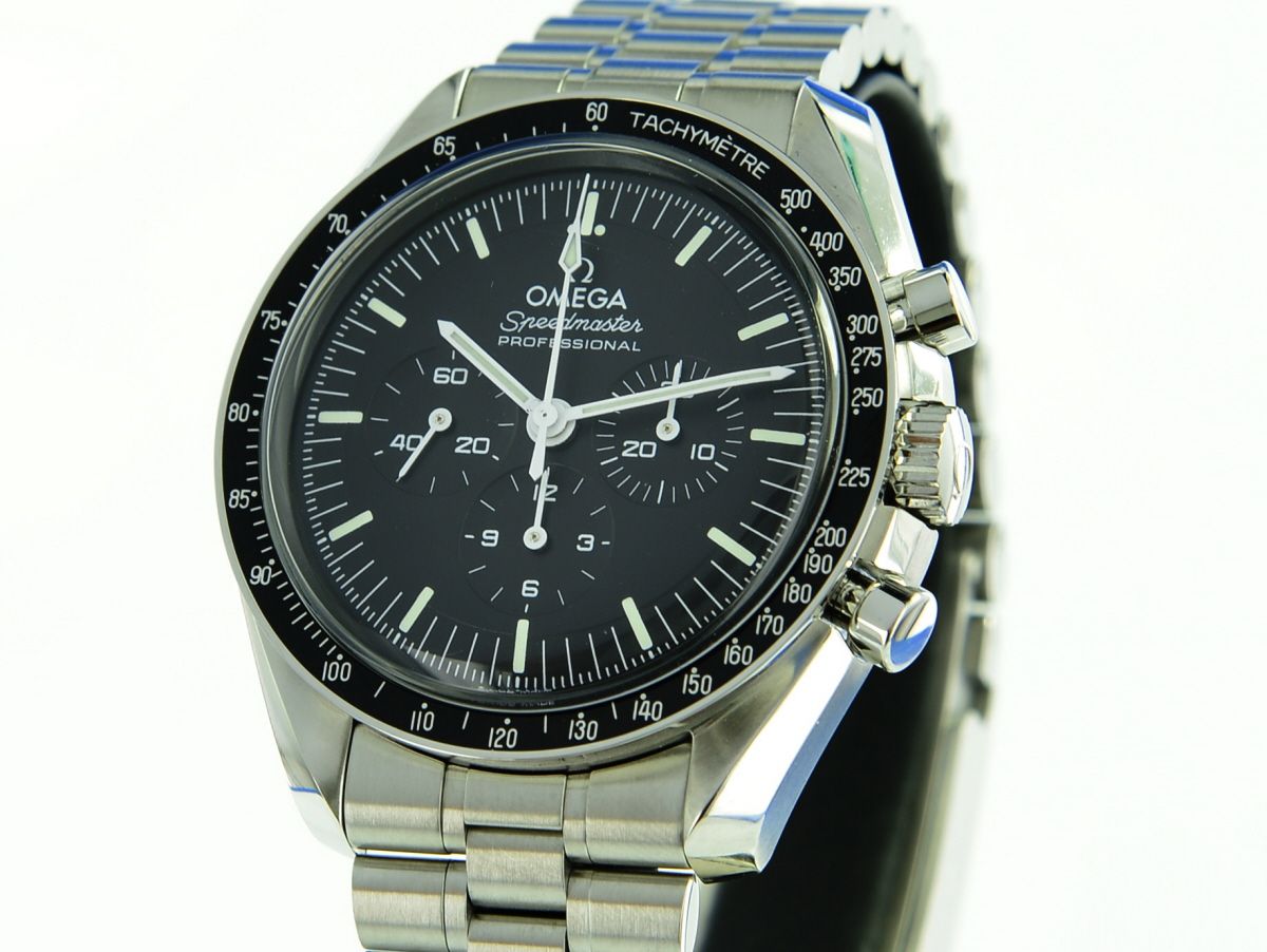 Omega Speedmaster Moonwatch Master Chronometer
