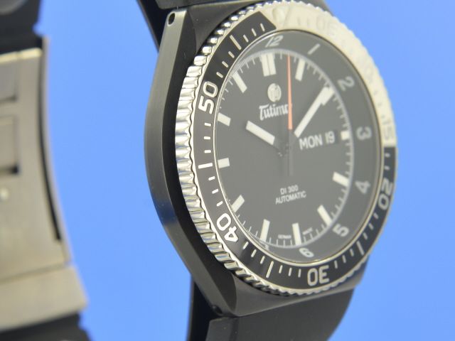 Tutima Military DI 300 Black Dial