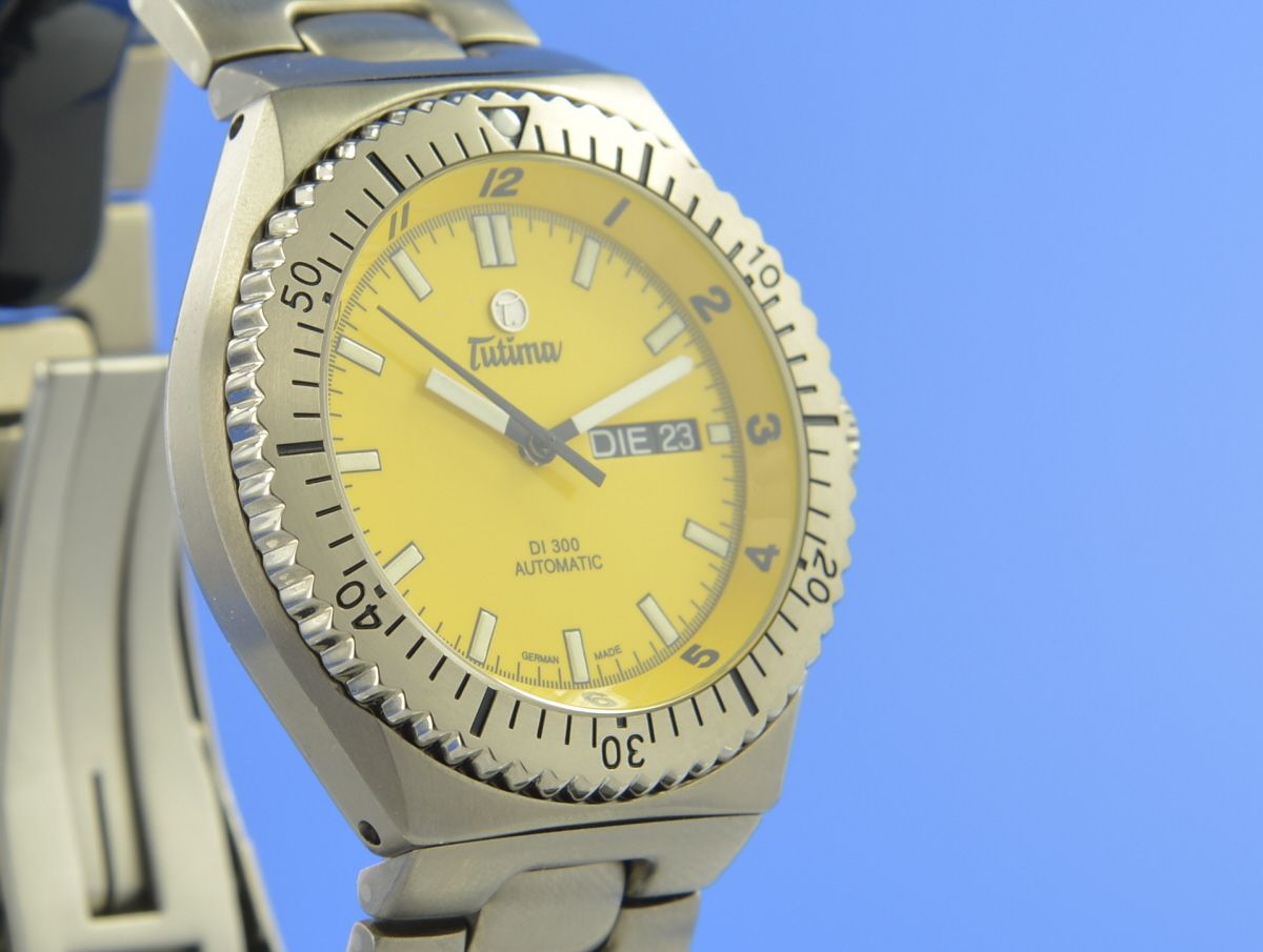 Tutima Military DI 300