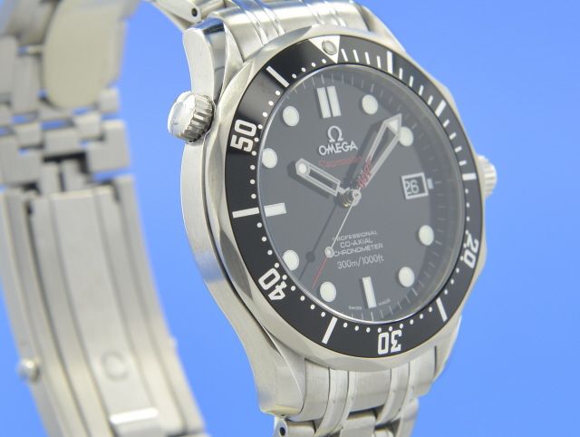 Omega Seamaster Diver 300M James Bond Collector Piece Limitierte Edition