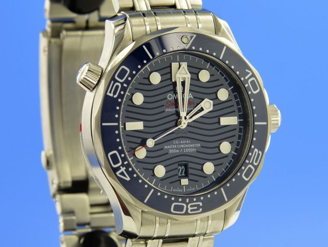 Omega Seamaster Diver 300M Master Chronometer