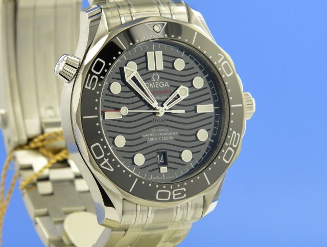 Omega Seamaster Diver 300M Master Chronometer