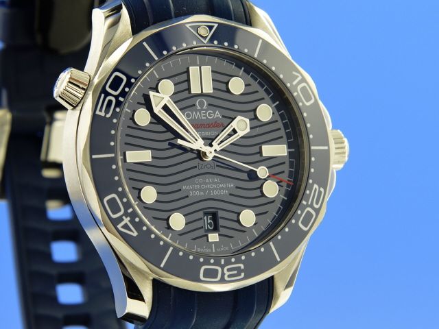 Omega Seamaster Diver 300M Master Chronometer Co-Axial