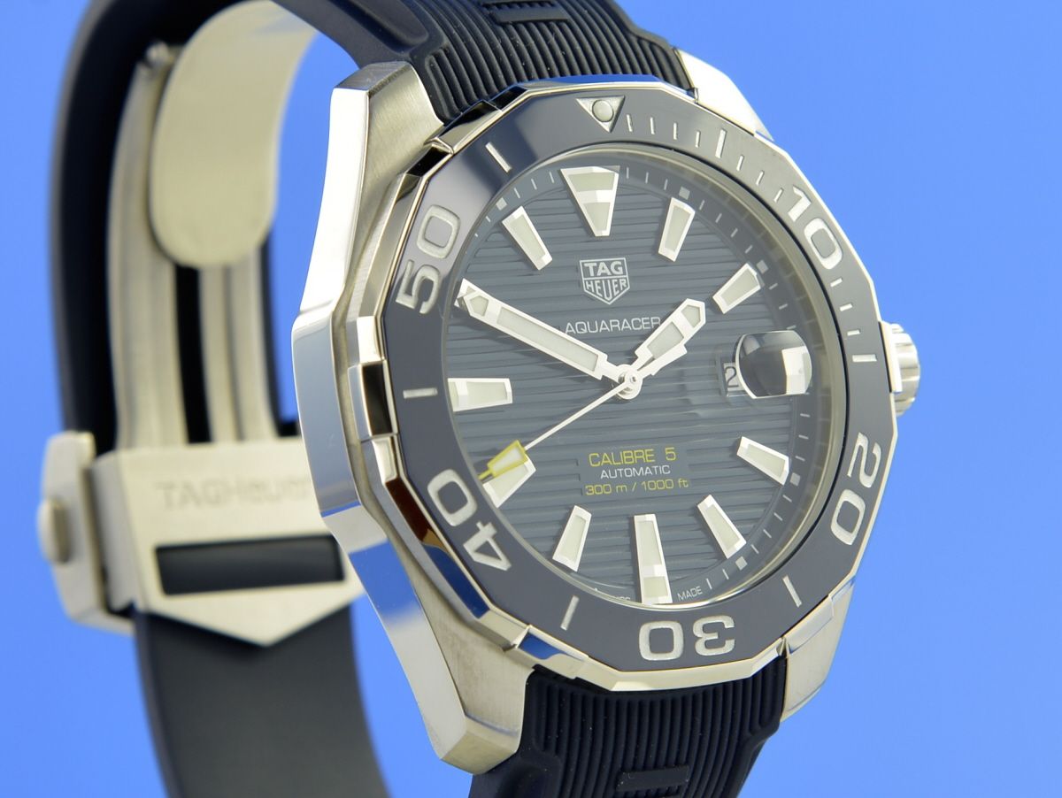 TAG Heuer Aquaracer 300M