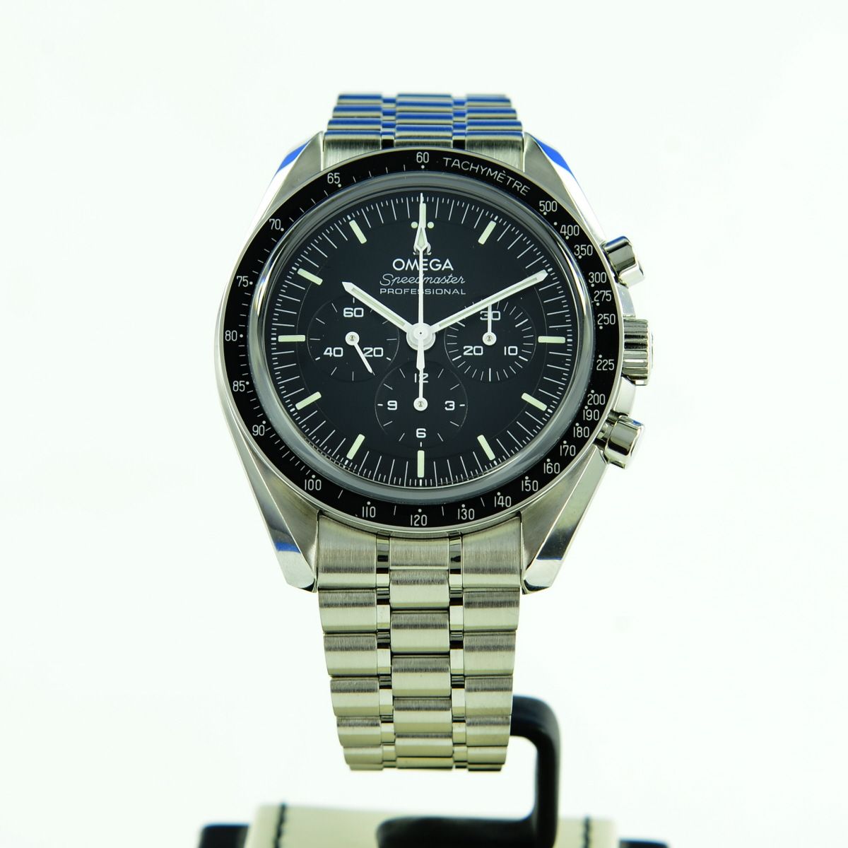 Omega Speedmaster Moonwatch Master Chronometer