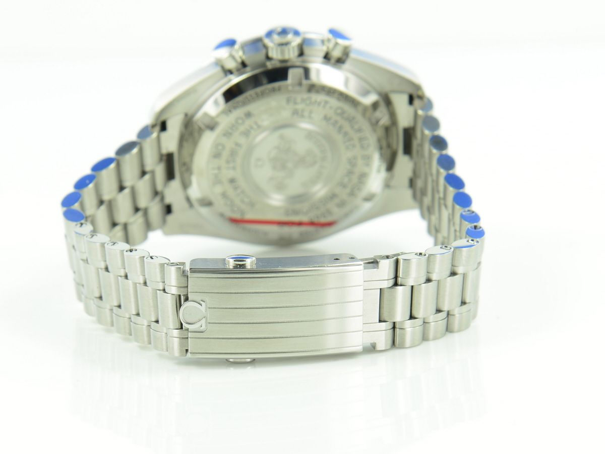 Omega Speedmaster Professional Moonwatch Co-Axial Master Chronometer