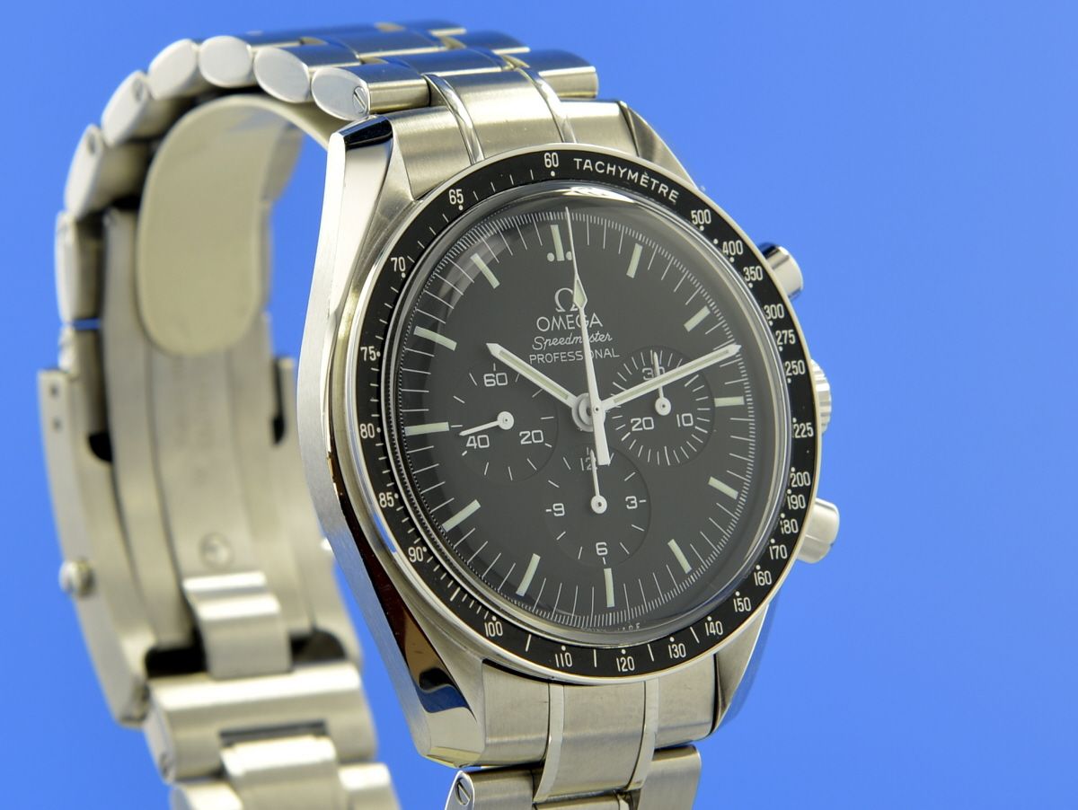 Omega Speedmaster Moonwatch