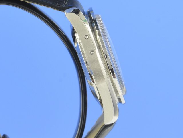 Omega Speedmaster Moonwatch Moonphase