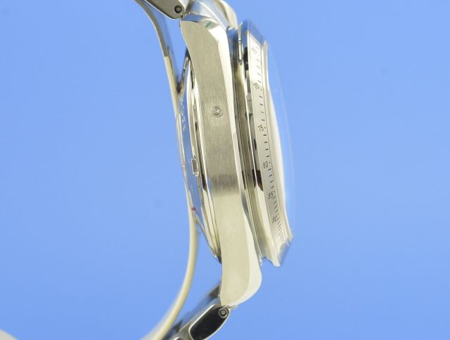 Omega Speedmaster Day Date