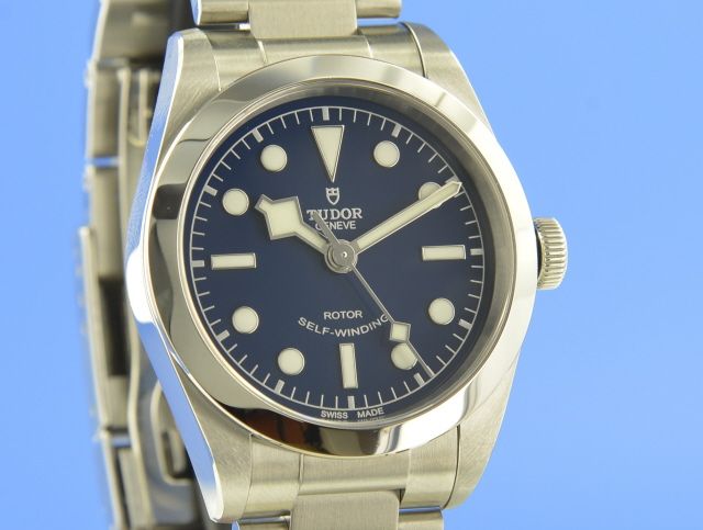Tudor Black Bay 36 blue