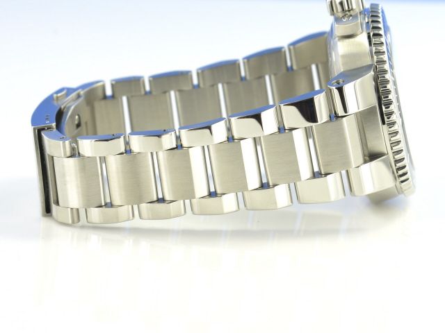 Oris Aquis Small Second Date