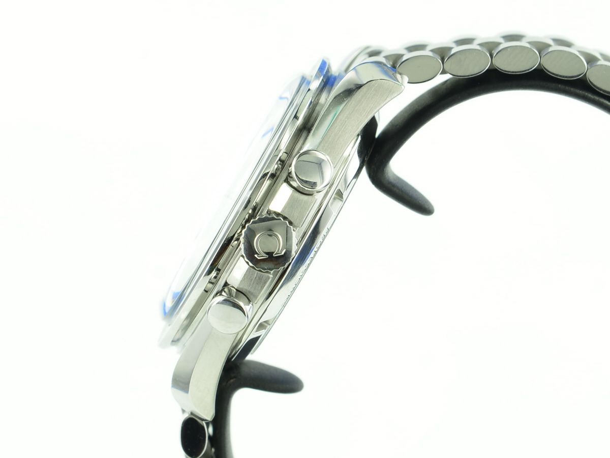 Omega Speedmaster Moonwatch Master Chronometer