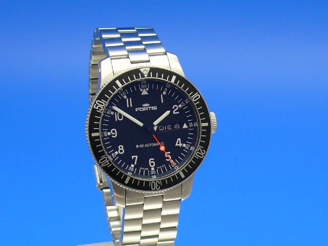 Fortis B-42 Day/Date