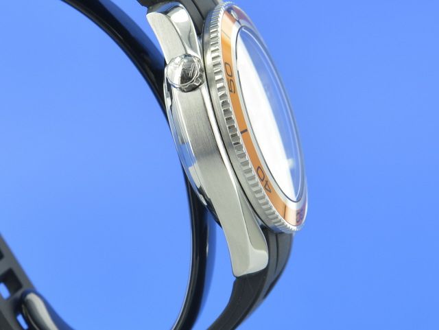 Omega Seamaster Planet Ocean 42 mm