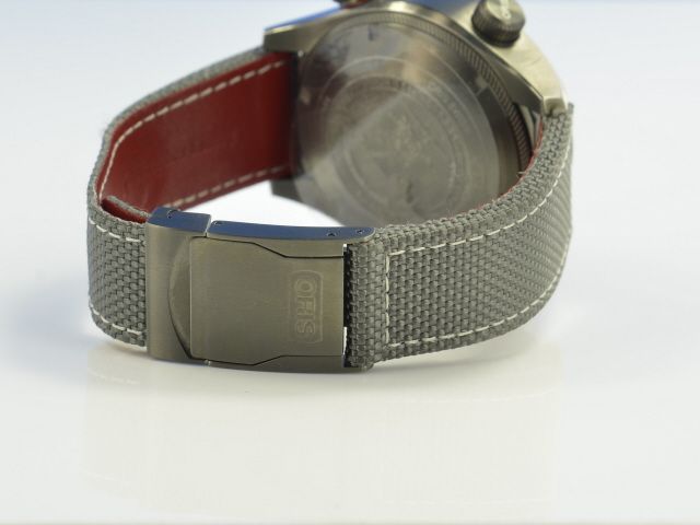 Oris Aviation Crown ProPilot Altimeter