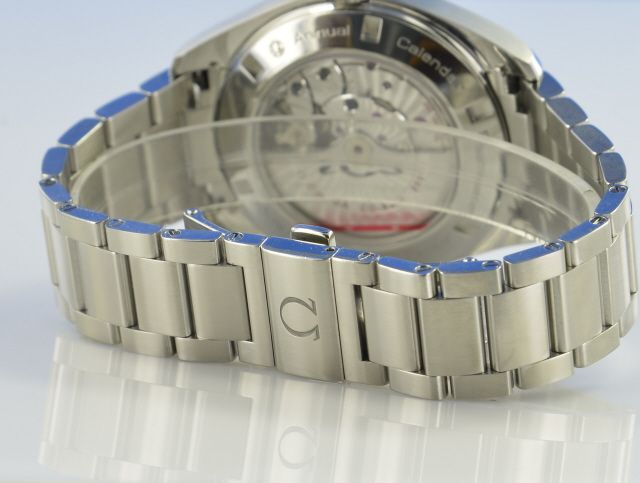 Omega Seamaster Aqua Terra 150M Day Date 43 mm Co-Axial